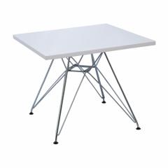 SQUARE TABLE